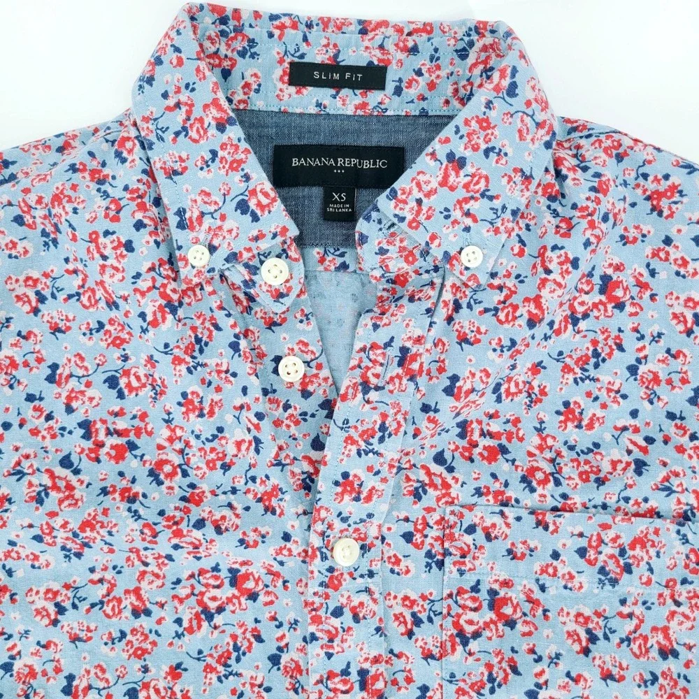Banana Republic Slim Fit Floral Button Down Short Sleeve Shirt Men's XS Blue Red